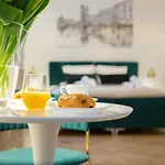 Apartments Roman *