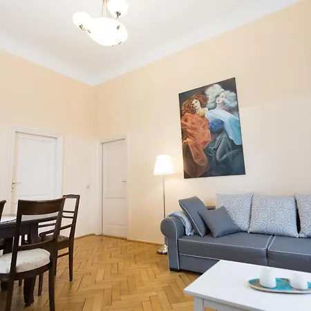 Apartments Roman *