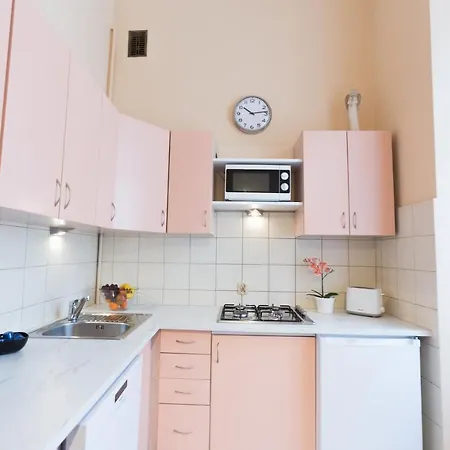 Apartments Roman * Krakov