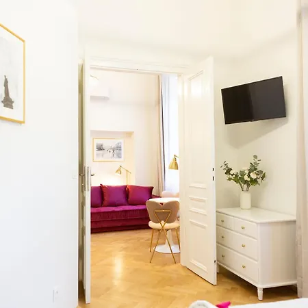 Apartment Apartments Roman
