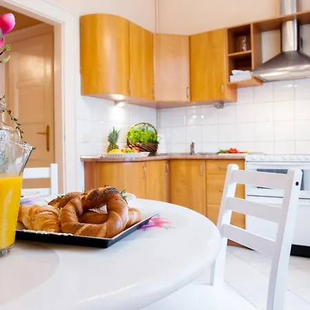 Apartment Apartments Roman *