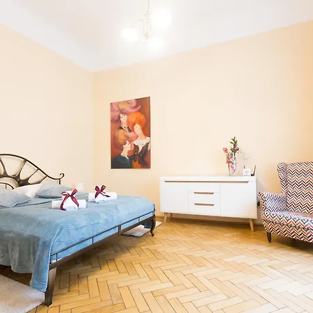 Apartments Roman *