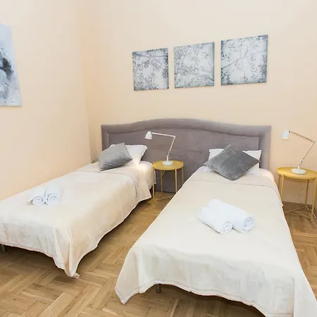 Apartment Apartments Roman