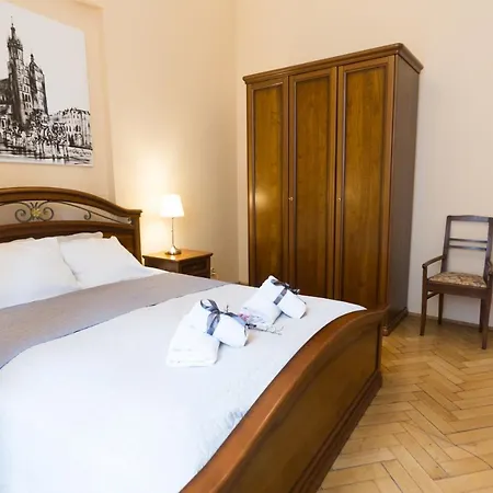 Apartments Roman Apartman *