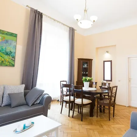 Apartments Roman Apartment