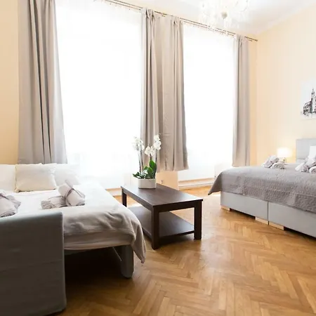Apartments Roman Apartment