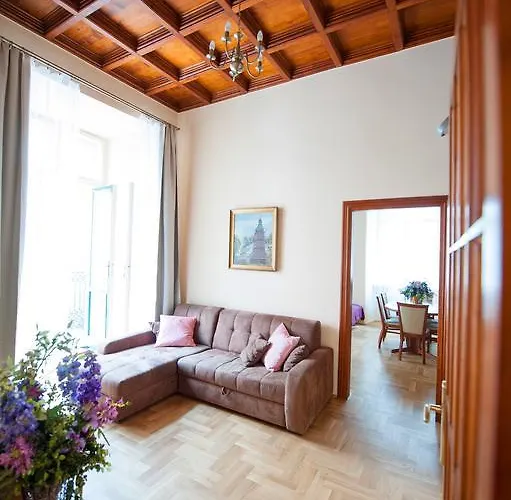 Apartments Roman Διαμέρισμα *