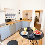 Apartments Roman